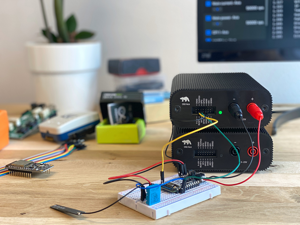 Otii measuring battery performance IoT device